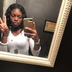 Meet your Posher, Anayah